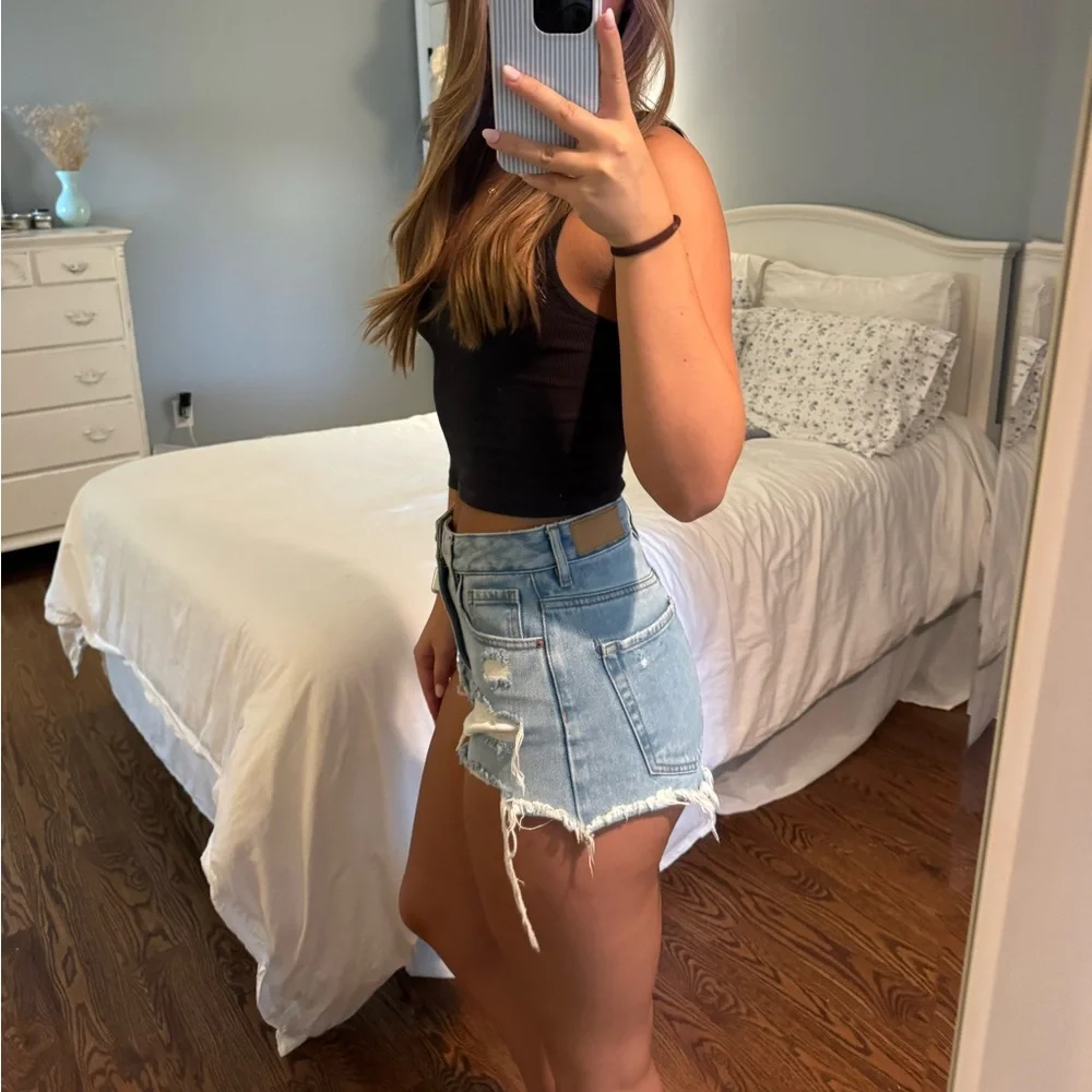 Pacsun Denim Shorts - Picture 2 of 3
